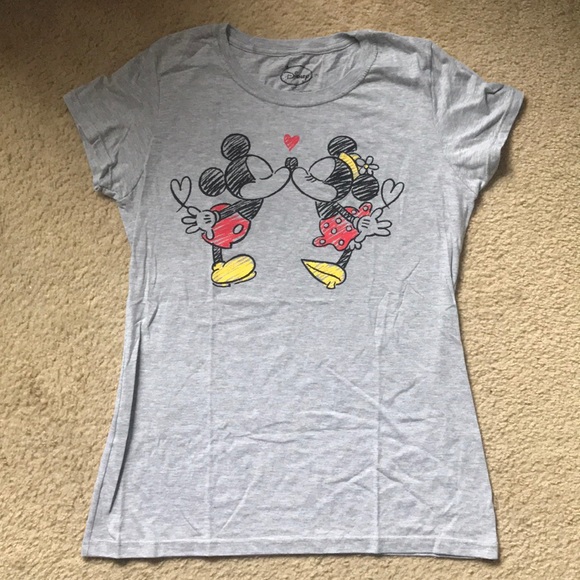 mickey mouse kiss t shirt